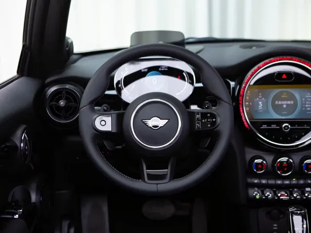 MINI Hatch — Фото автомобиля 10