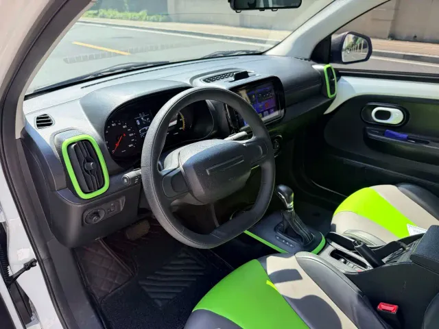 Roewe Clever — Фото автомобиля 9