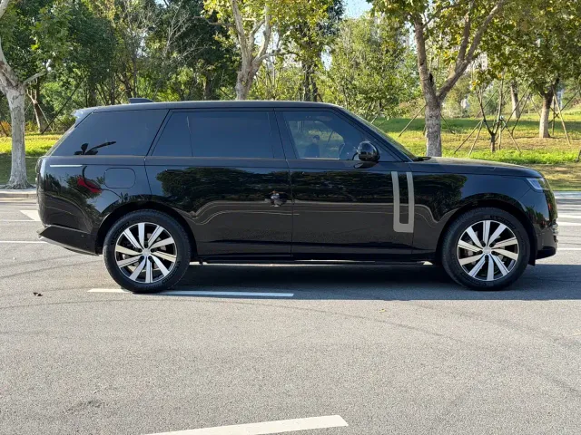 Land Rover Range Rover — Фото автомобиля 16