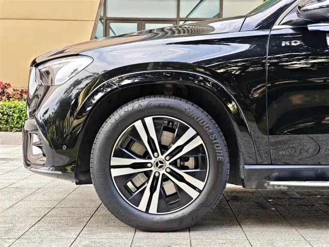 Mercedes-Benz GLE-Class — Фото автомобиля 5
