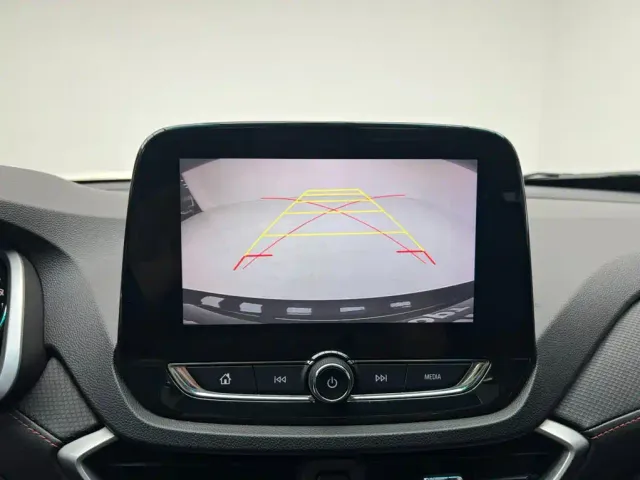 Chevrolet Orlando — Фото автомобиля 23