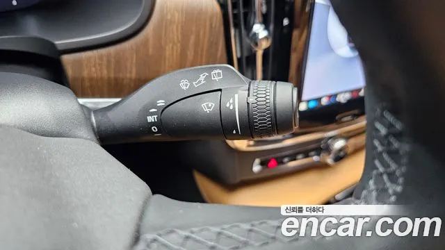 Вольво V90 — Фото автомобиля 16