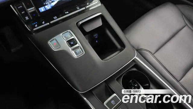 Hyundai Grandeur New — Фото автомобиля 9