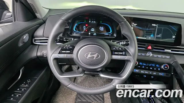 Hyundai AVANTE Новый Avante (CN7) — Фото автомобиля 12