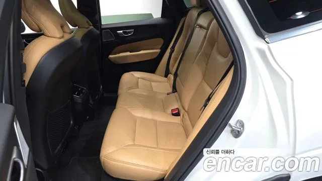 Volvo XC60 2nd Gen — Фото автомобиля 17