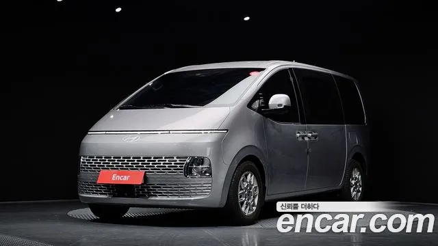 Фотография автомобиля — Hyundai Staria