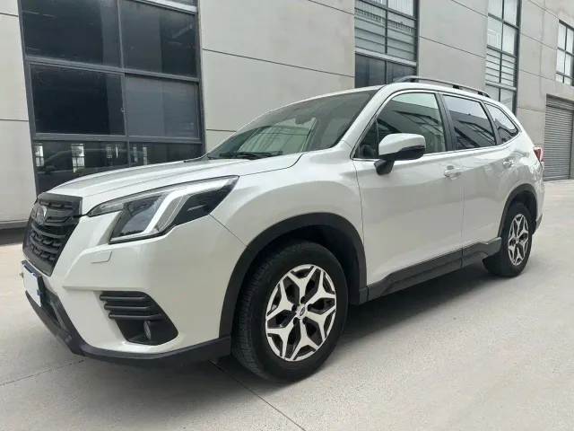 Фотография автомобиля — Subaru Forester