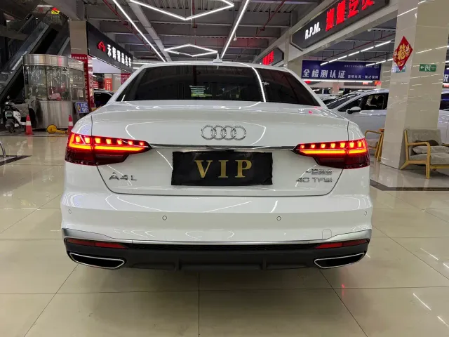 Audi A4L — Фото автомобиля 13