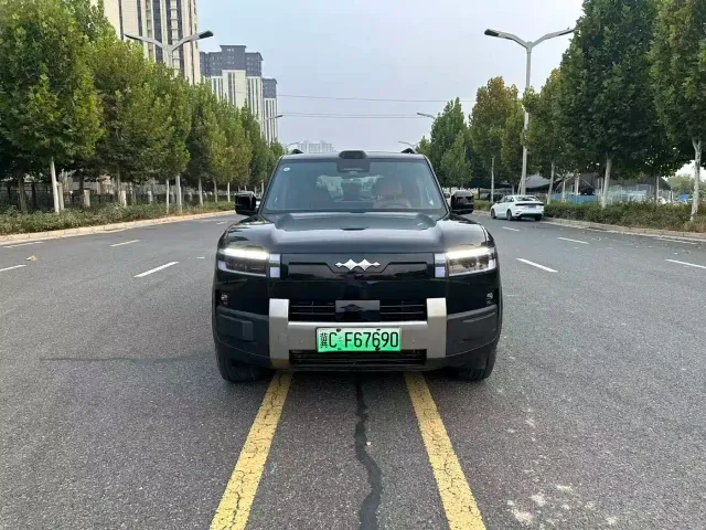 Fang Cheng Bao Titanium 7 2025 AWD Base Model — Фото автомобиля 2
