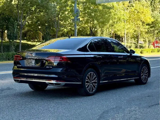 Volkswagen Phideon — Фото автомобиля 6