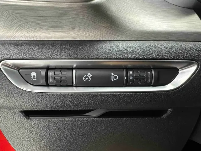 Geely Binyue 2021 1.4T DCT Diamond Edition — Фото автомобиля 9