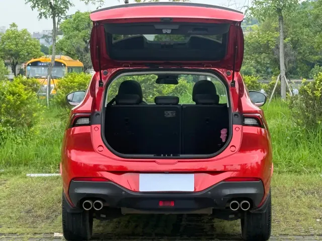 Forthing T5 Evo — Фото автомобиля 13