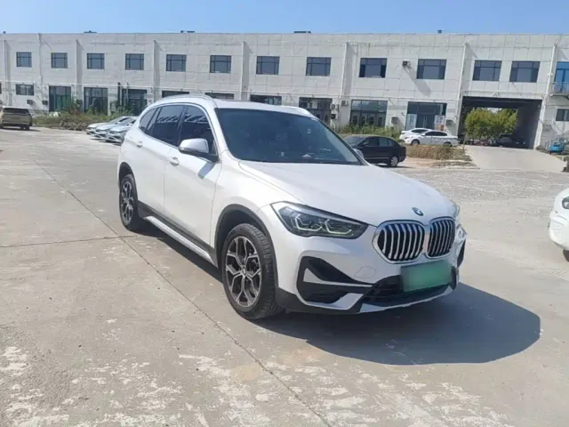BMW X1 — Фото автомобиля 3
