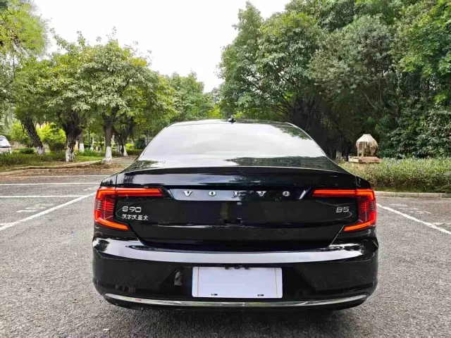 Volvo S90 — Фото автомобиля 8
