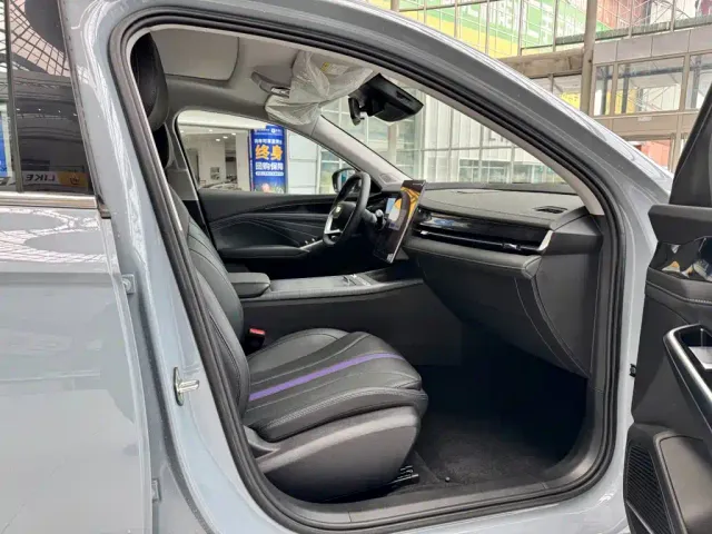 Geely Xingrui — Фото автомобиля 16