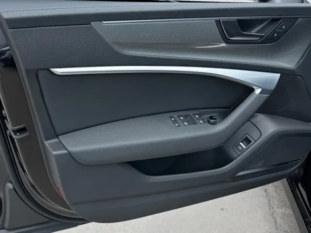 Audi A7L — Фото автомобиля 9