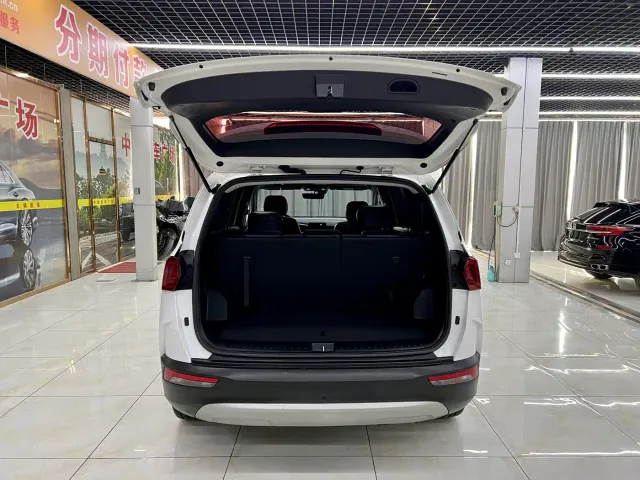 Hyundai Custo — Фото автомобиля 8