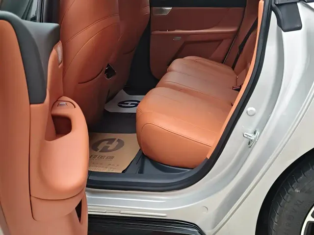 Dongfeng eπ 007 — Фото автомобиля 4