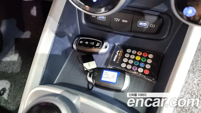 Hyundai Venue Venue 1.6 Modern Plus — Фото автомобиля 12