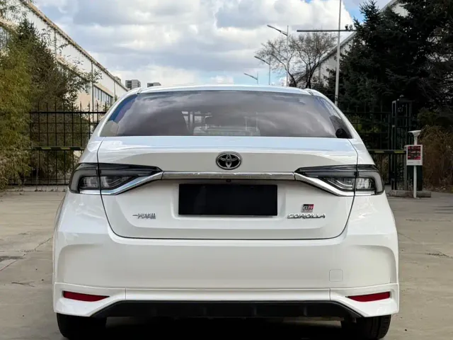 Toyota Corolla — Фото автомобиля 6