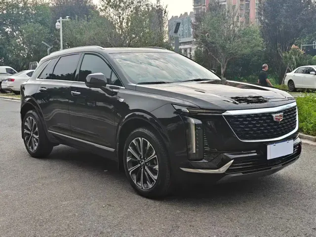 Фотография автомобиля — Cadillac XT5
