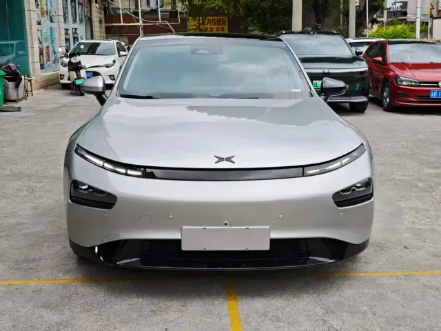 Xpeng P7 — Фото автомобиля 3