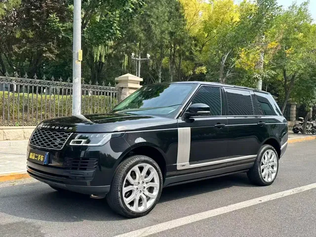 Фотография автомобиля — Land Rover Range Rover