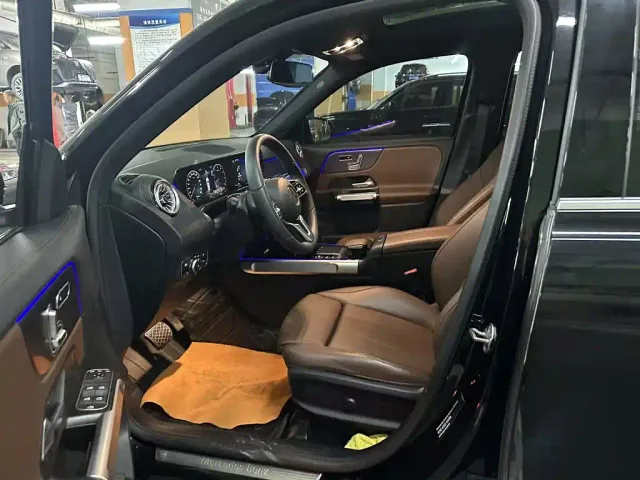 Mercedes-Benz GLB-Class — Фото автомобиля 2