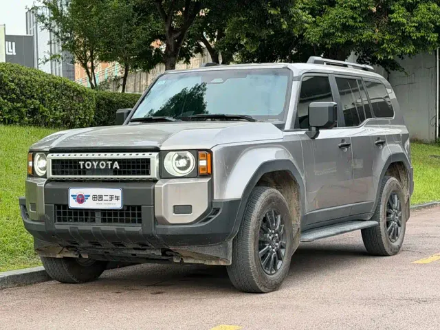 Фотография автомобиля — Toyota Prado