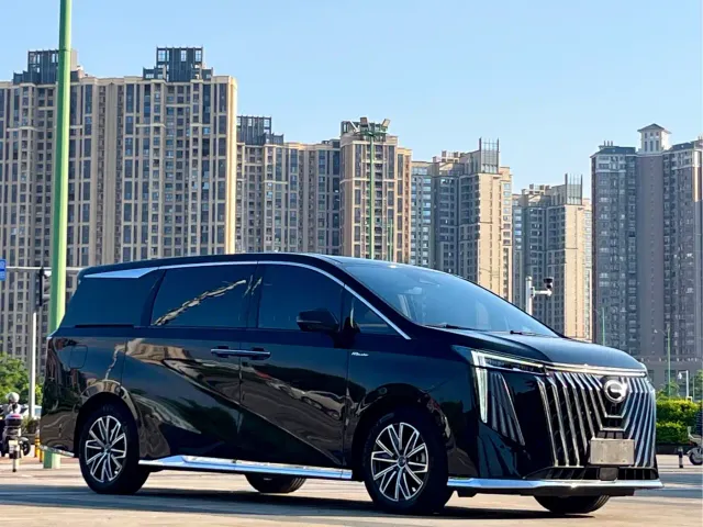 GAC Trumpchi M8 — Фото автомобиля 3
