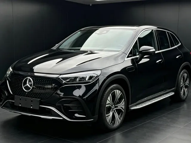 Фотография автомобиля — Mercedes-Benz EQE SUV