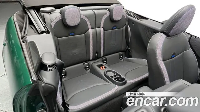 Mini Cooper Convertible — Фото автомобиля 12