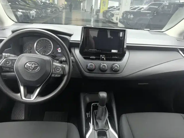 Toyota Corolla — Фото автомобиля 12