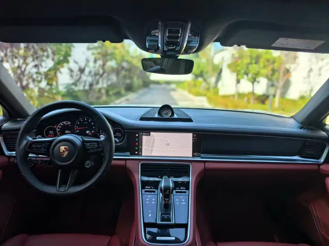 Porsche Panamera — Фото автомобиля 11