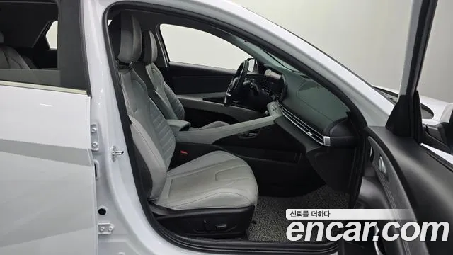 Hyundai Avante CN7 — Фото автомобиля 11
