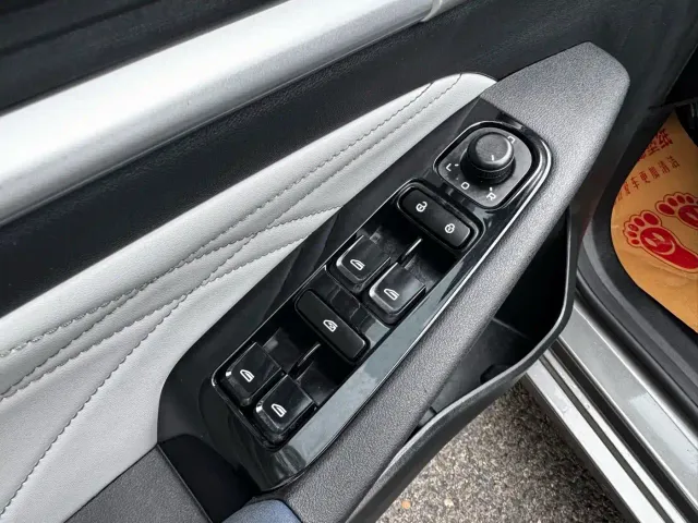 Geely Emgrand — Фото автомобиля 16