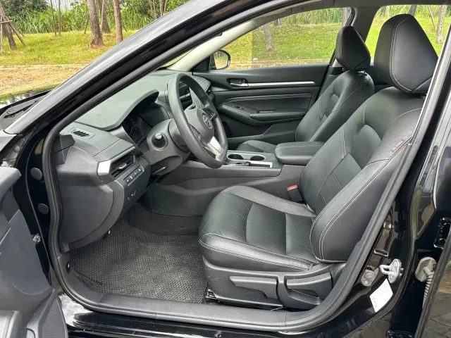 Nissan Teana — Фото автомобиля 12