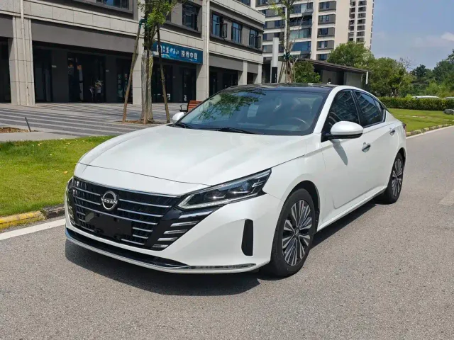Фотография автомобиля — Nissan Teana