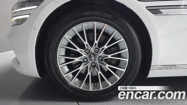 Genesis G80 RG3 — Фото автомобиля 5