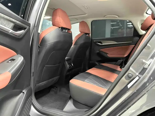 Changan Eado — Фото автомобиля 10