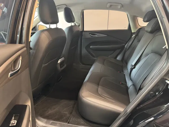 Wuling Starlight — Фото автомобиля 6