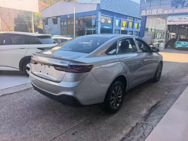 Geely Geometry A — Фото автомобиля 9