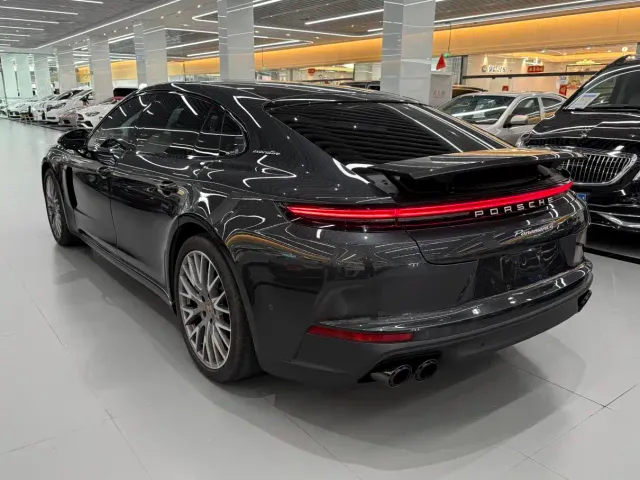 Porsche Panamera — Фото автомобиля 4