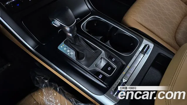 Kia Canival Carnival 4 поколение Дизель 9 мест Prestige — Фото автомобиля 9