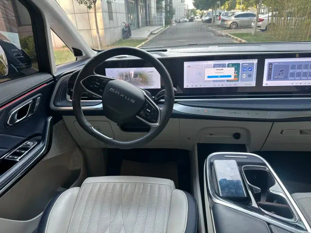 Maxus G90 — Фото автомобиля 28