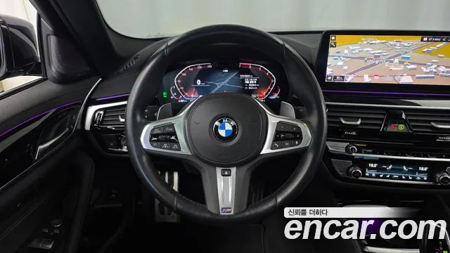 BMW 5 Series — Фото автомобиля 13