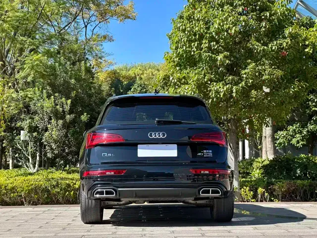 Audi Q5L — Фото автомобиля 8