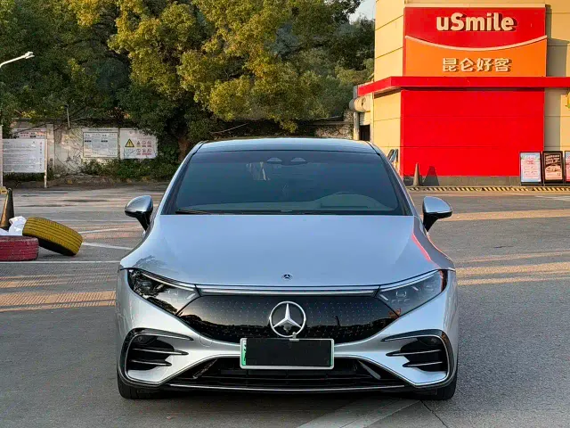 Mercedes-Benz EQS — Фото автомобиля 2