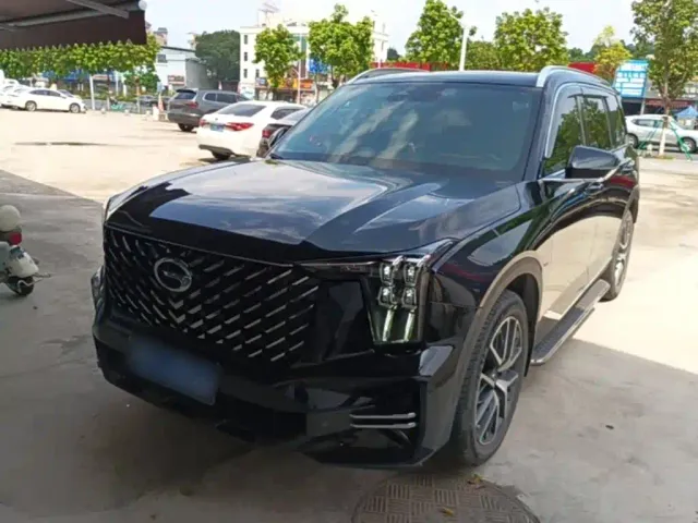 Фотография автомобиля — GAC Trumpchi GS8