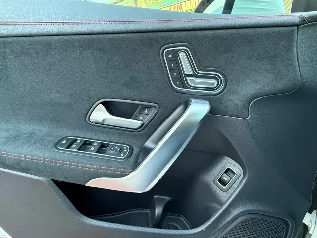 Mercedes-Benz CLA-Class — Фото автомобиля 13